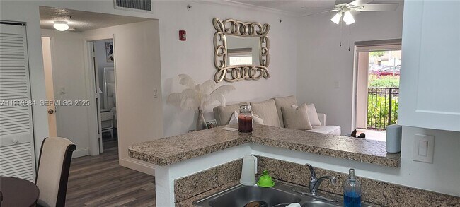 Building Photo - 220 SW 116th Ave Unit 15103