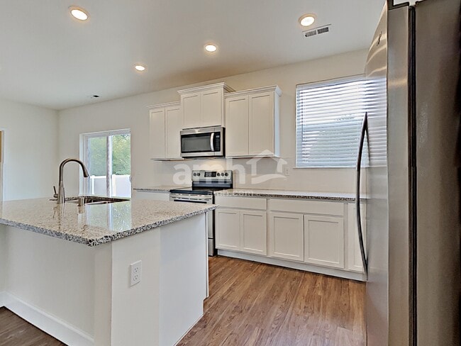 Photo - 13628 106th Ave E