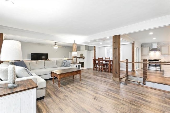 Photo - 56 Tallyho Dr