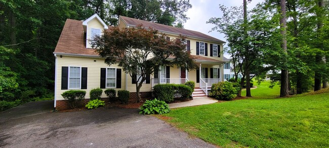 Photo - Large traditional colonial in Chester with huge den converted from garage.