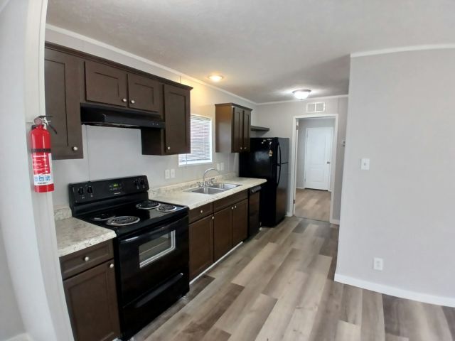 Photo - 1400 Banana Rd