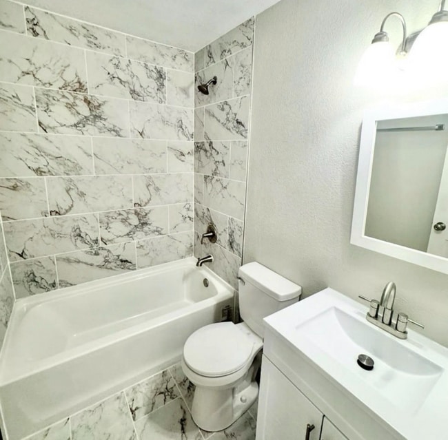 Photo - 3341 E Fountain Blvd Unit 107