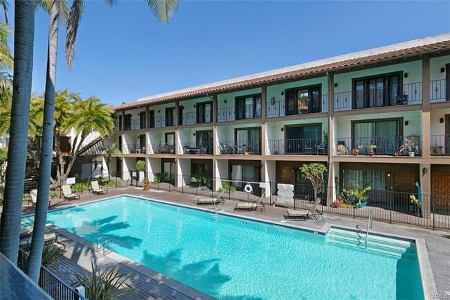 Private Pool - 17200 Newhope St Unit 27 B