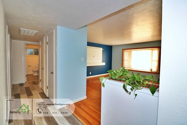 Photo - 2202 Canal Dr