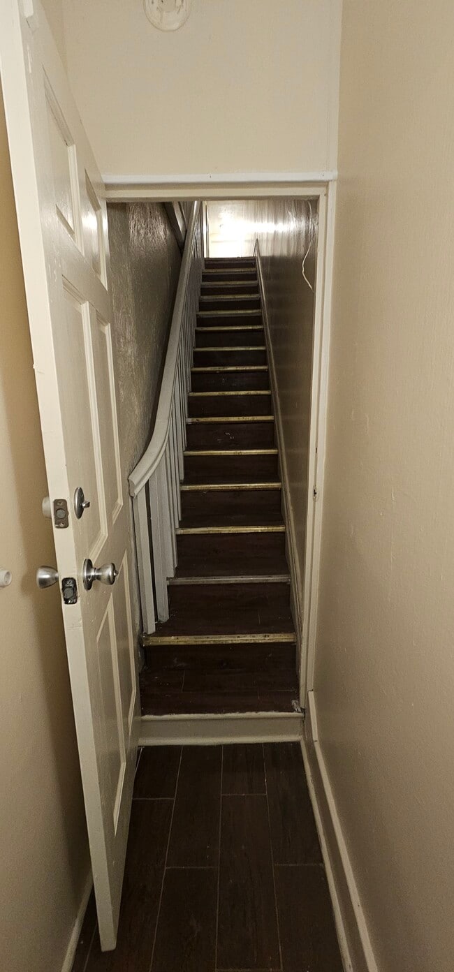 Photo - 132 W Douglass St Unit 132 W. Douglass St Apt 2