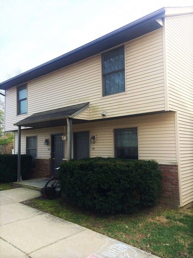 Building Photo - WESTPLEX - AVAILABLE AUGUST