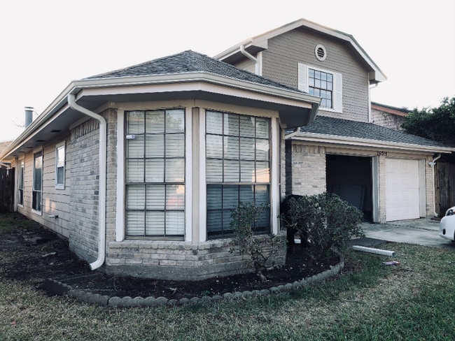 Photo - 16019 Vista Del Mar Dr