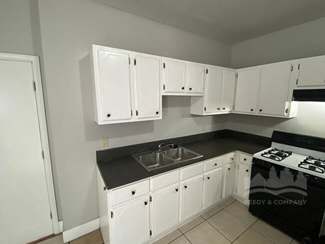 Photo - 925 S Cox St Unit 925-01