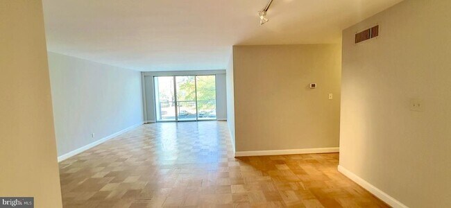 Photo - 4977 Battery Ln Unidad 1-311