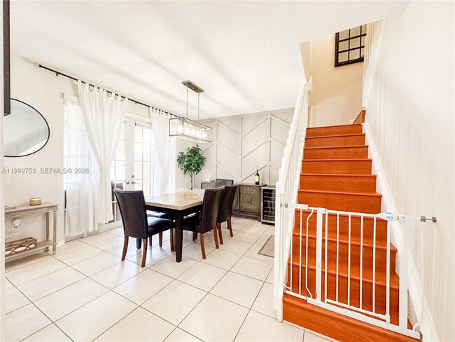 Photo - 130 Riverwalk Cir