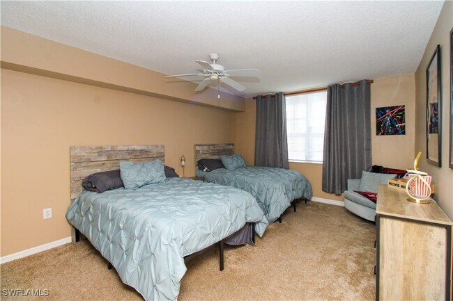 Building Photo - 8659 River Homes Lane Unit 1108