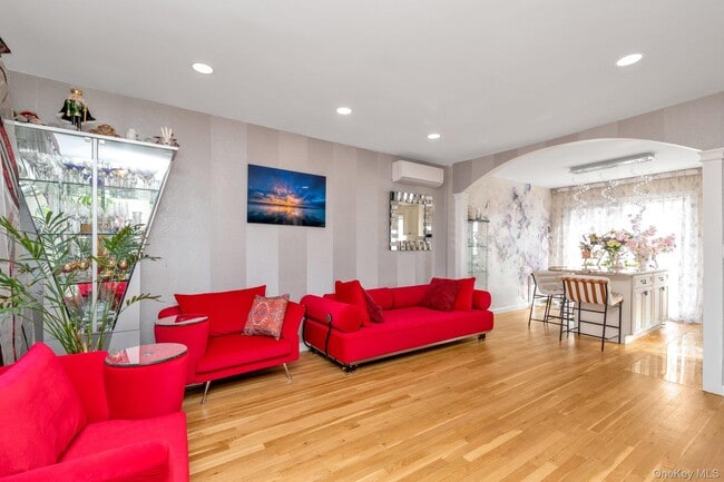 Photo - 1815 Schermerhorn St