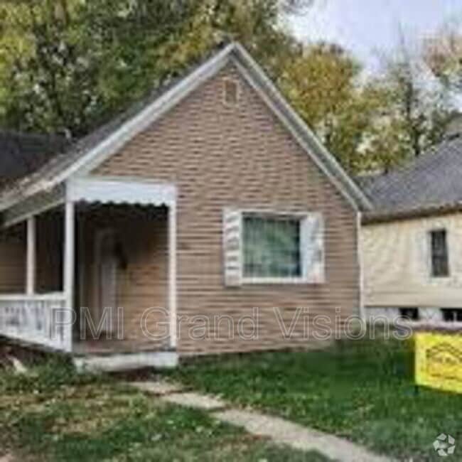 Building Photo - 845 W Sawyer St Rental