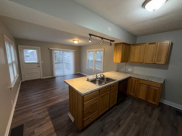 Photo - 64 Herbert St SW