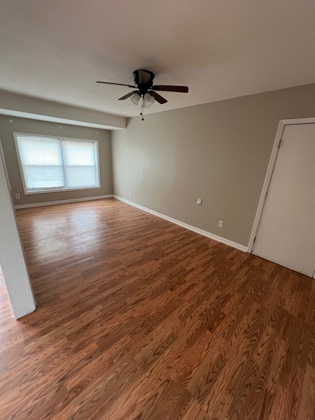 Photo - 304 Brightsand Ct