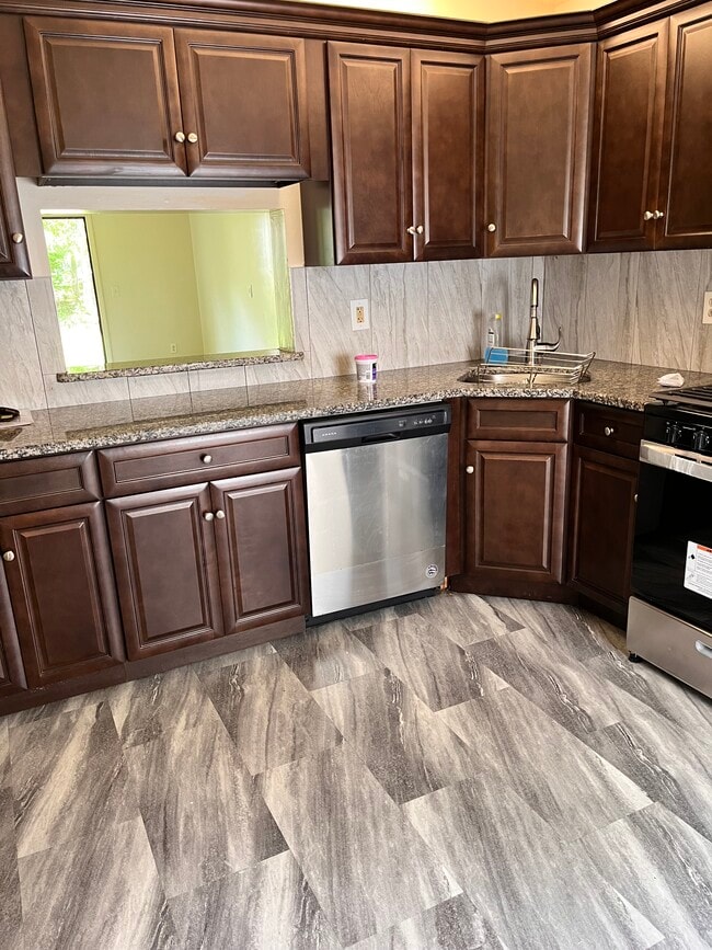 Photo - 38 Greenwich Dr Townhome