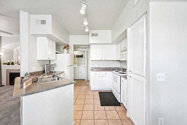 Photo - The Villas At Camelback Crossing