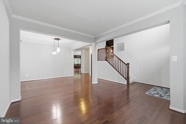 Photo - 7585 Holly Ridge Dr