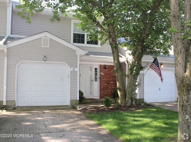 Building Photo - 32 Redwood Dr Rental