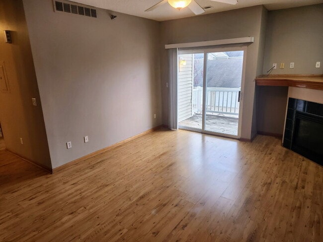 Photo - 1320 SE Florence Dr Unit 11