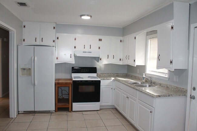 Photo - 849 Nantes Way