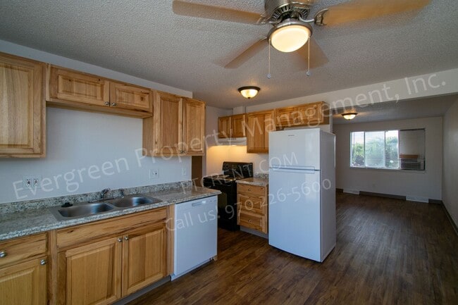 Photo - 4912 S Iowa Ave