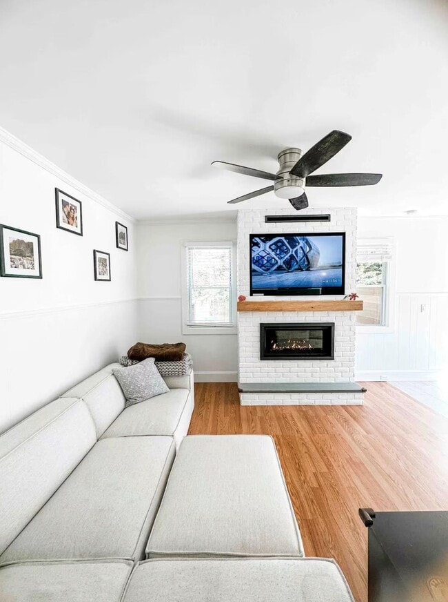 Photo - 64 Clinton St