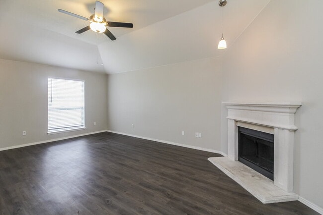 Photo - 2841 St Croix Ave