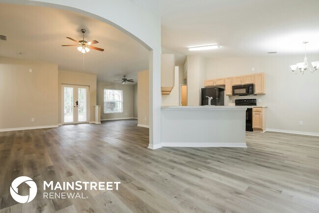 Photo - 2938 Parrot St