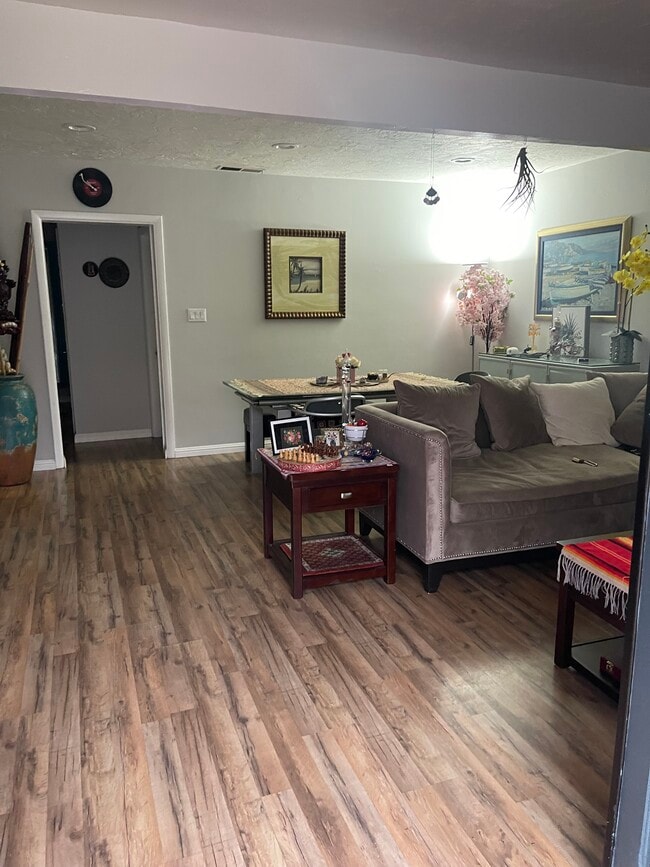 Photo - 1034 Avenue A