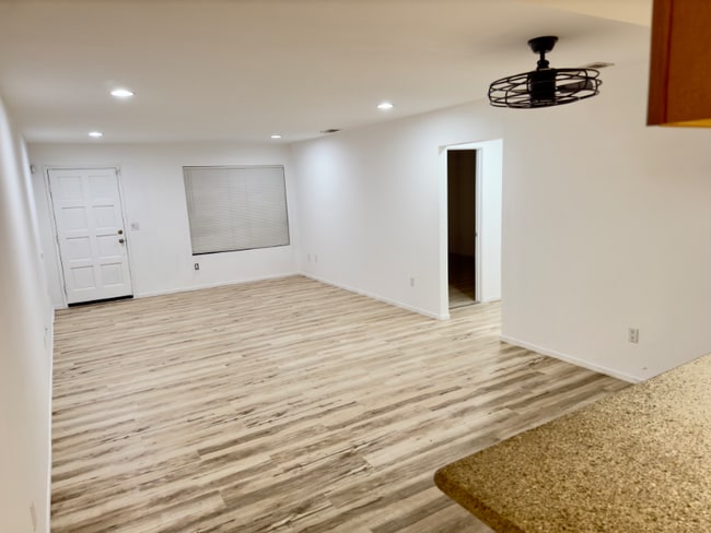 Building Photo - 1009 Nimrod Ct Rental