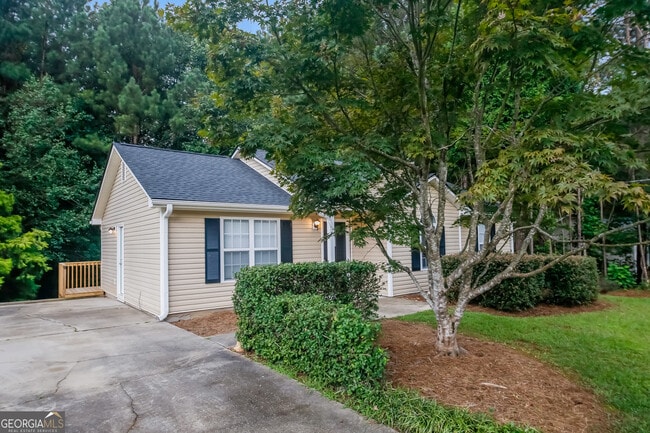 Photo - 360 Southern Trace Dr