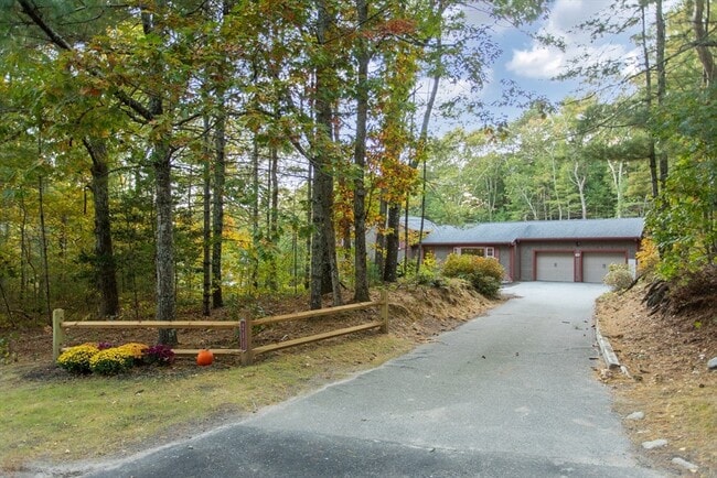 Photo - 211 Clark Rd