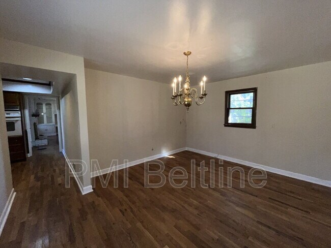 Photo - 3735 Pittman Rd SW