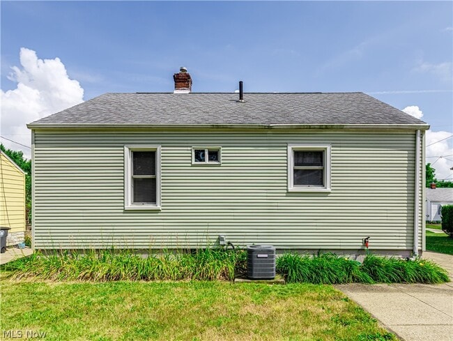 Photo - 1874 Congo St