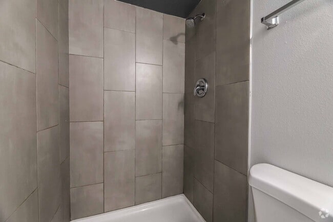 Building Photo - Avenue 663-C Unit 663 Avenue C #C Rental