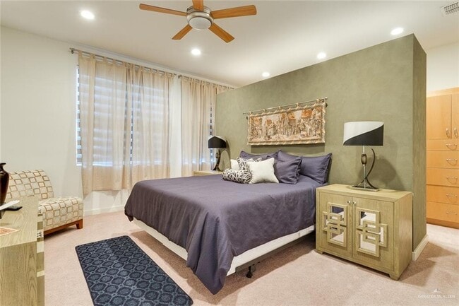 Photo - 15 S 43rd St