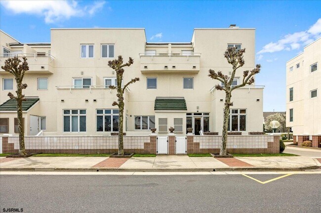 Photo - 7701 Atlantic Ave Unidad 33A