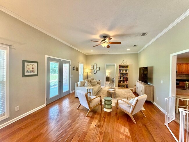 Photo - 961 Phillips Hill Rd