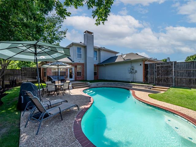 Photo - 1011 Aylesbury Dr
