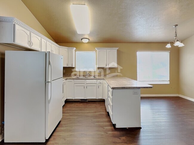 Photo - 1251 S 820 W