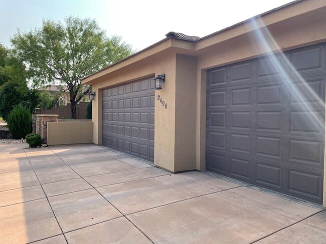 Photo - Great Home in LITTLE VALLEY!!! Large yard!