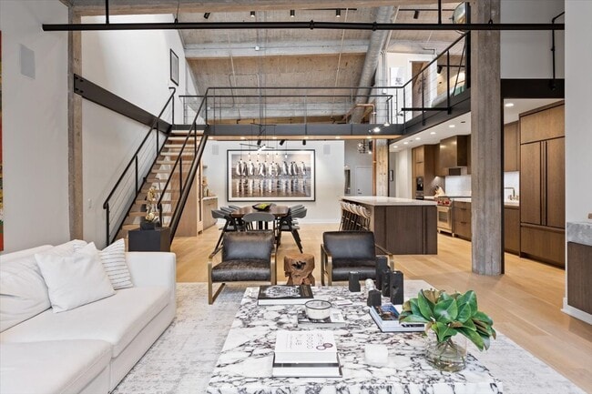 Photo - 850 W Adams St Unit 7E