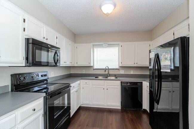 Photo - 6419 Twin Spruce Ct
