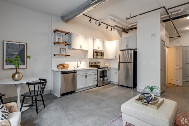 2 BR, 1.5 BA - 1,062SF