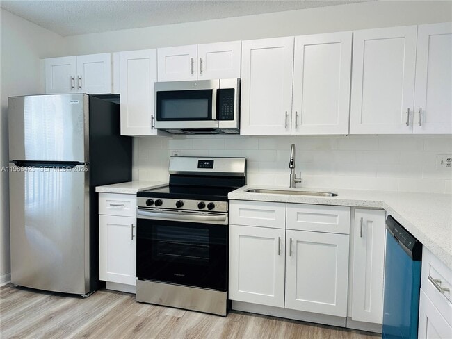 Photo - 8102 SW 21st Ct Unit 8102