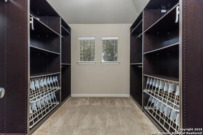 Photo - Move In Ready - Stunning 4 bd/2.5 Located ...