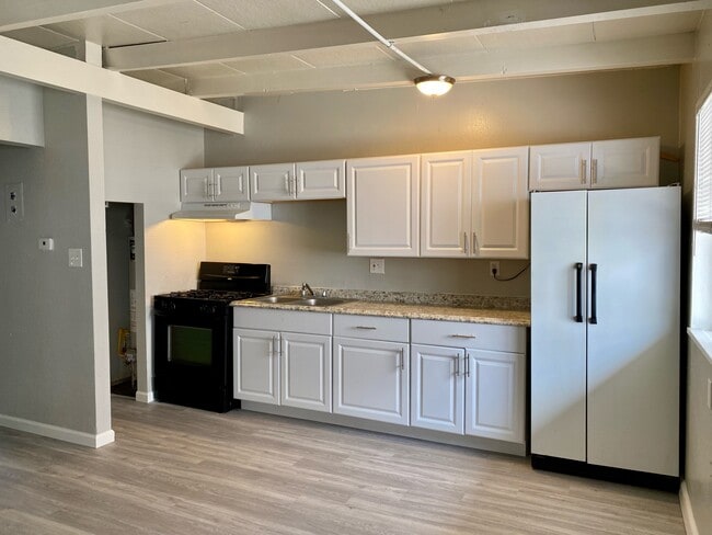 Photo - Brookside Apartments