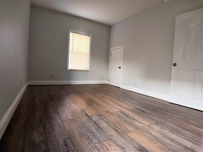 Photo - 17 Clare St Unit 1