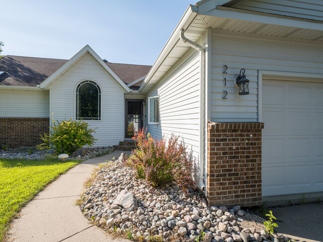 Photo - Cute 4 bedroom home for rent! Recently Upd...